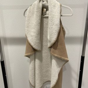 Tan with ivory fleece vest